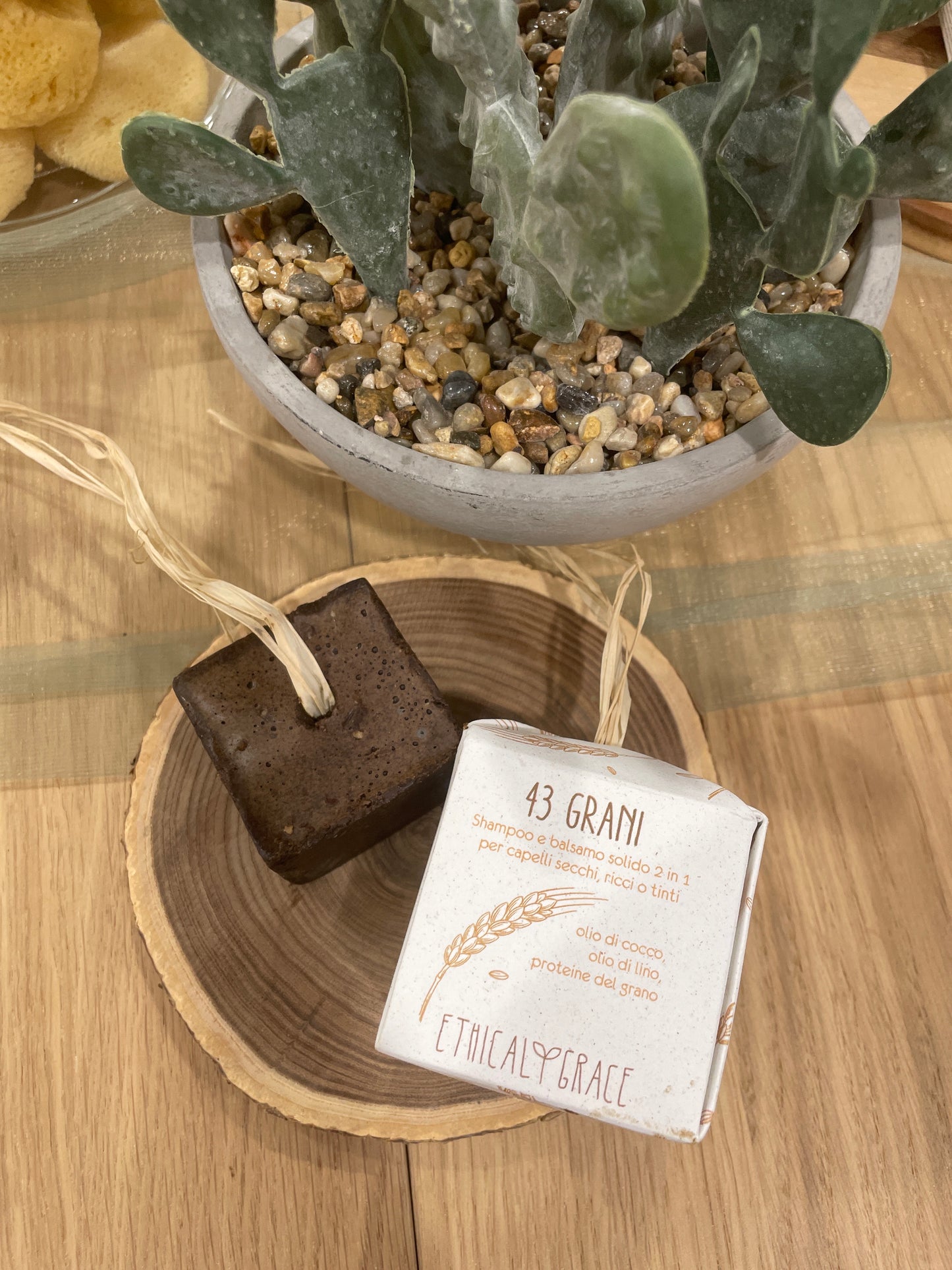 Ethical Grace | 43 Grani – Shampoo + Balsamo Solido 2 in 1 per capelli secchi, ricci o tinti