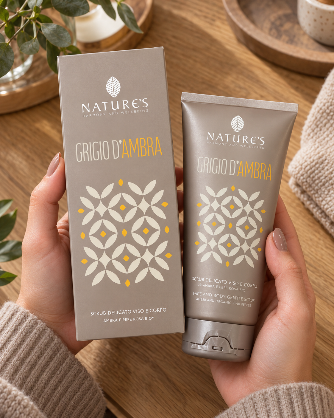 Nature's Grigio D'Ambra Scrub Viso e Corpo