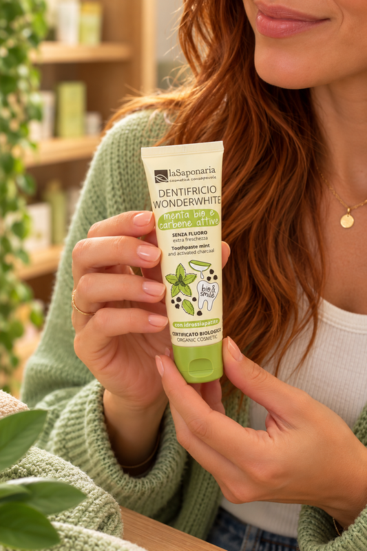 La Saponaria Dentifricio Wonderwhite Menta & Carbone
