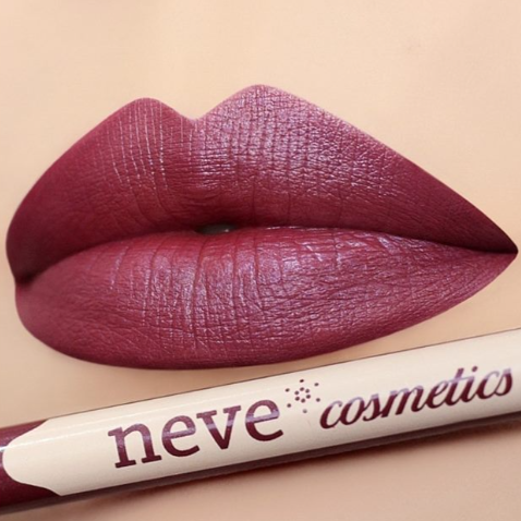 Neve Cosmetics | Pastello Labbra (Tonalità Burgundy)